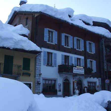 Albergo Ristorante 马库尼亚加 外观 照片